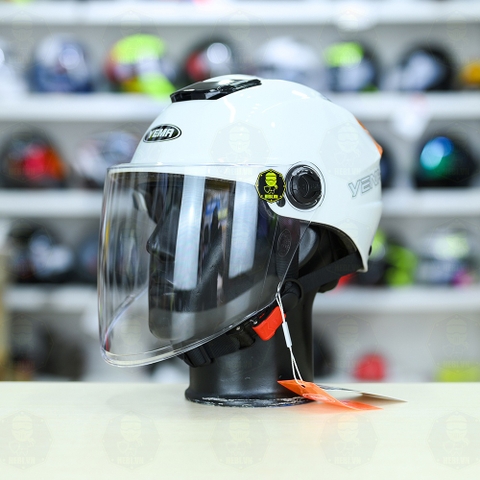 Mũ 1/2 Yema Có Kính Chắn FREESIZE - Trắng Bóng