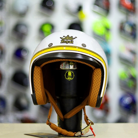 Mũ 3/4 Royal M139 V10 Trắng Viền Vàng Bóng FREESHIP