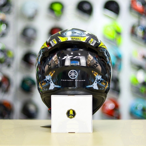 Mũ Royal M138b Đen Bóng + Tặng Dán Tem Decal Yamaha R15 Vàng FREESHIP