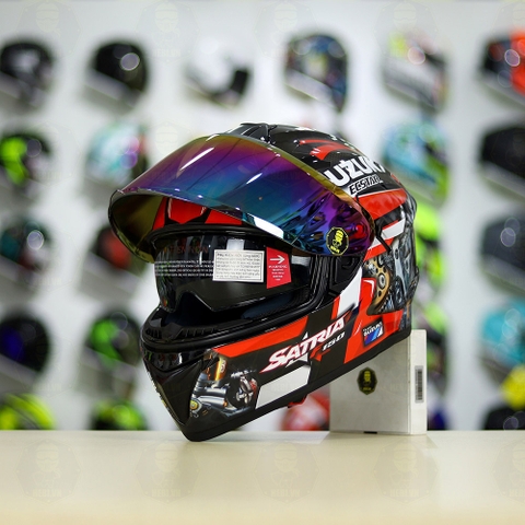 Mũ Fullface EGO E81 Đen Bóng + Dán Tem Decal Suzuki SATRIA Đen Đỏ FREESHIP