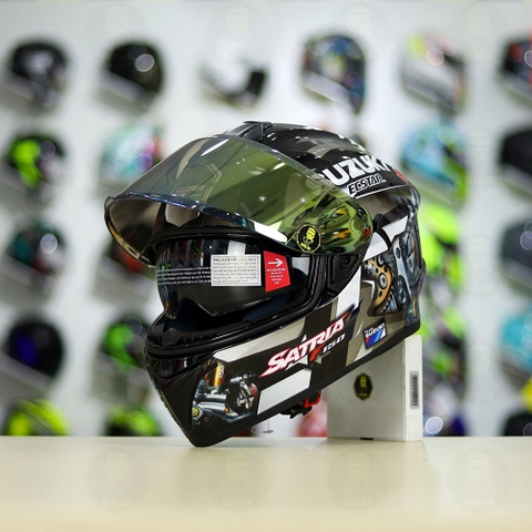 Mũ Fullface EGO E81 Đen Bóng + Dán Tem Decal Suzuki SATRIA Xám FREESHIP