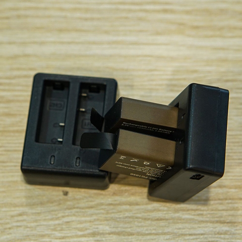 Đế Sạc Pin Đôi Cho Camera Hành Trình