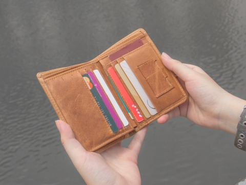 Ví da đứng Laffy Handcrafted Wallet Vàng Bò