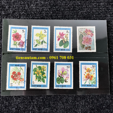 Bộ 8 tem Việt Nam chủ đề Hoa