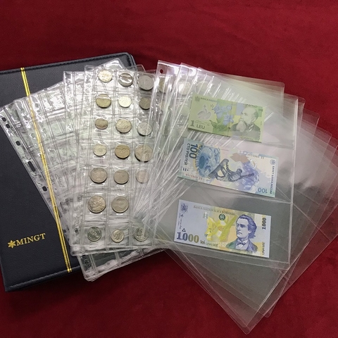 Album đựng 30 tờ tiền giấy và 210 đồng xu