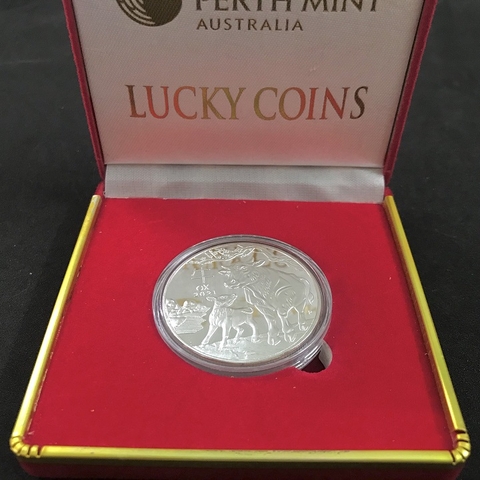 Xu Úc Hình Con Trâu Bạc Tặng Hộp Nhung