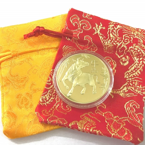 Xu Úc Hình Con Trâu Mạ Vàng Tặng Túi Gấm