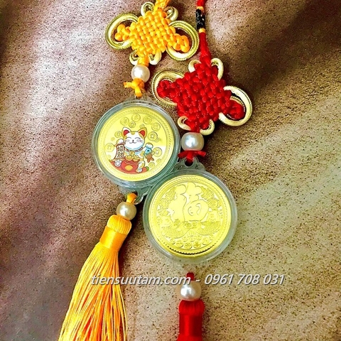 Dây Treo Ô Tô Phong Thuỷ Mèo Thần Tài Mạ Vàng In Màu