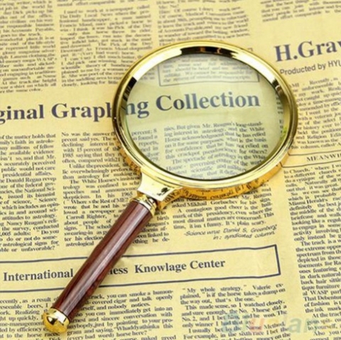 Kính Lúp Cán Gỗ Cầm Tay đọc sách báo