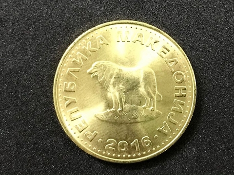 Xu Macedonian 1 Dinar 2016 con chó