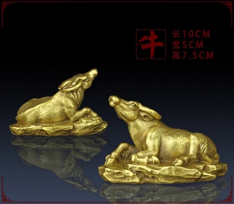 Tượng Con Trâu Vàng