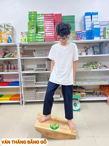 Ván thăng bằng gỗ
