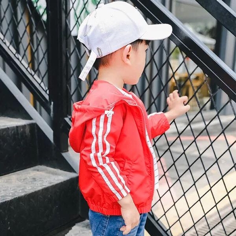 Khoác gió đỏ liền mũ