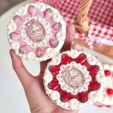 Phấn phủ nén Flower Know Strawberry Cupid Collection Pressed Powder