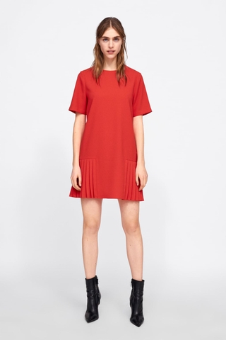 Đầm suông có tay dập li Zara 2 màu