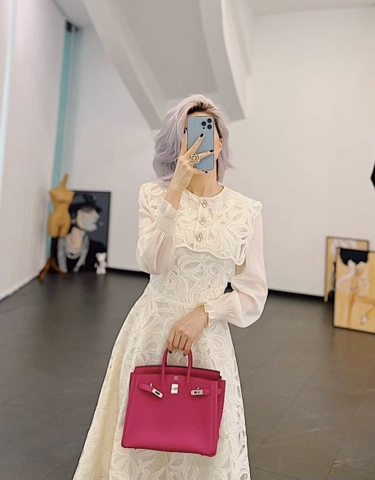 Đầm Ren Dài Tay Dorothy