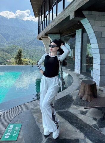 Sét Áo Và Quần Rút Eo Adidas