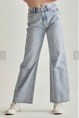 Quần Jean Ống Suông Whoau