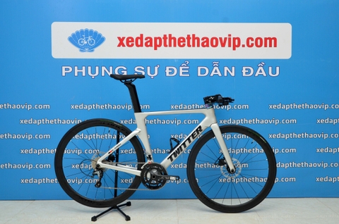 Xe Đạp Touring TWITTER AURORA 4700: Khung + Càng + Cọc Yên = Carbon, Phanh dầu, Group SHIMANO Tiagra 4700 2x10 tốc độ 3 món, Lốp700x25C