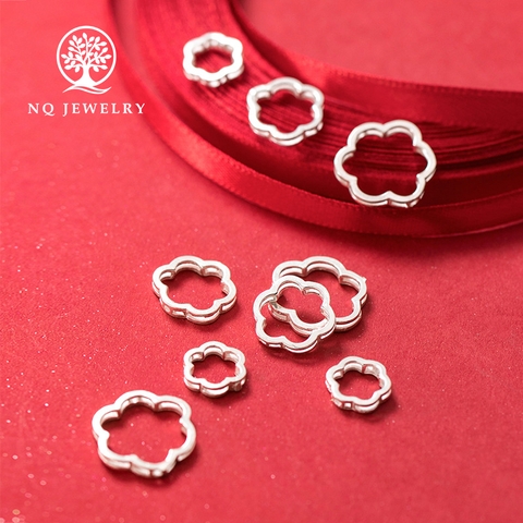 Charm bạc hình hoa 6 cánh lồng hạt xỏ ngang