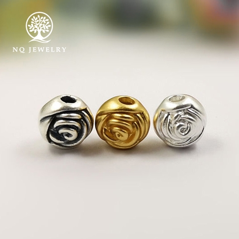 Charm bạc xỏ ngang hình hoa hồng