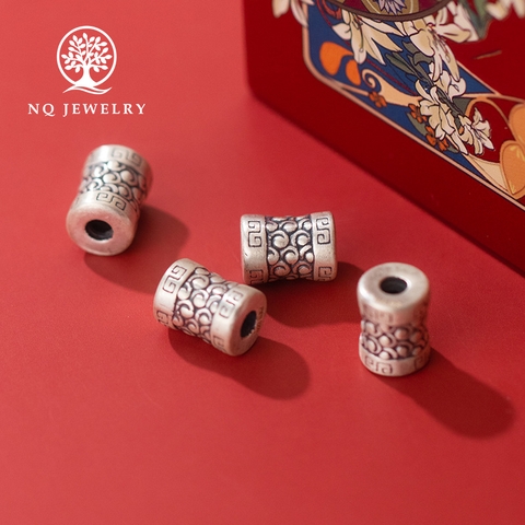 Charm bạc xỏ ngang họa tiết