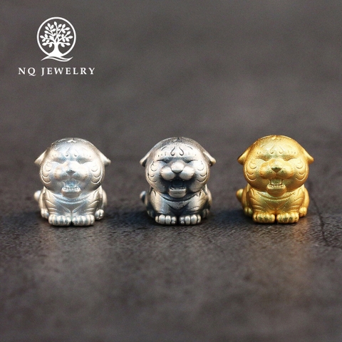 Charm hổ xỏ ngang