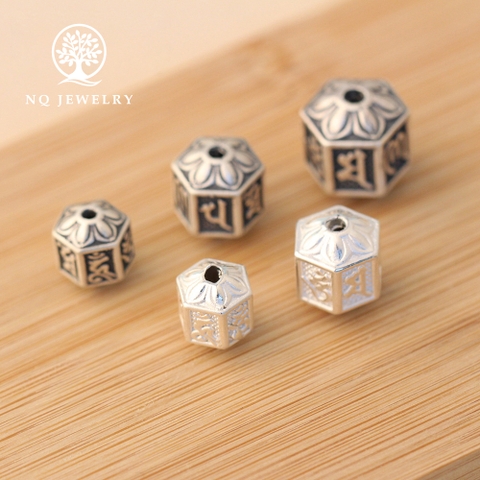 Charm bạc xỏ ngang