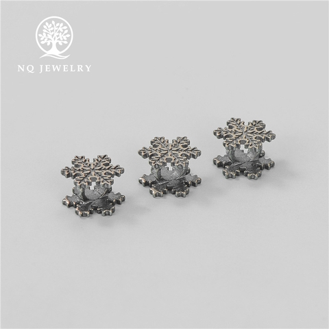 Charm bạc hình hoa tuyết xỏ ngang