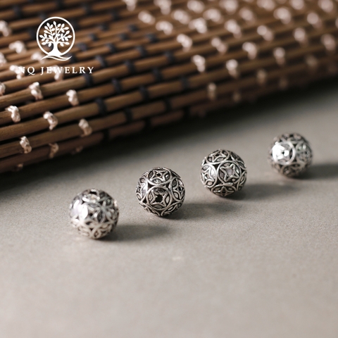 Charm bạc hình cầu họa tiết đồng tiền xỏ ngang