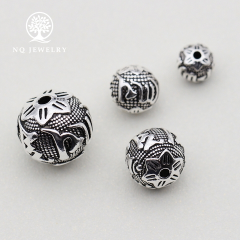 Charm bạc hình cầu họa tiết lục tự minh chú xỏ ngang