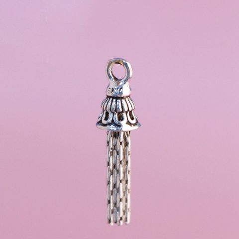 Charm bạc chuông tua rua treo