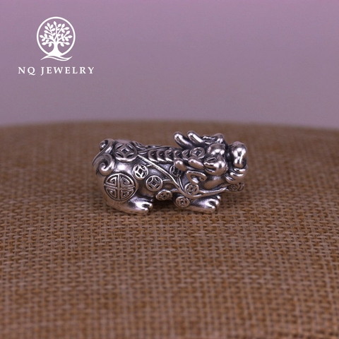 Charm bạc tỳ hưu bạc