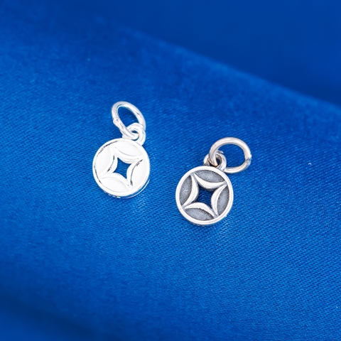 Charm bạc đồng xu treo
