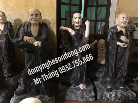 Tượng thập bát la hán gỗ mít