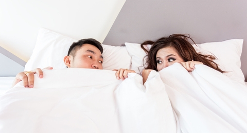 Quan Hệ Lần Đầu Tiên: Điều Gì Xảy Ra Với Cơ Thể Nam Và Nữ?