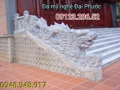 rồng đá dùng để bịt bậc hai đầu hồi