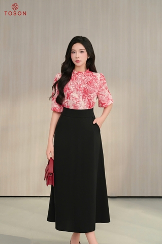 14991D95 - Áo tơ đỏ cổ xếp bèo