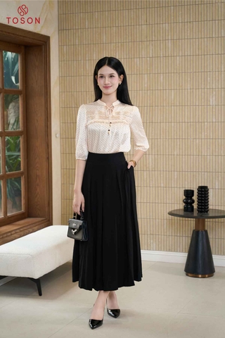14181 - Áo lụa chấm bi, ngực xếp ly