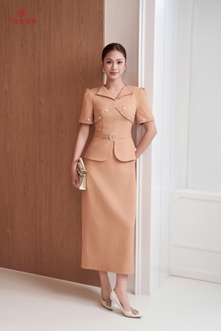 41116C76 - Đầm text cam đính cườm