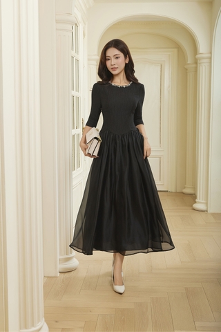 49195B96 - Đầm xòe tơ tay lỡ cổ đính cườm