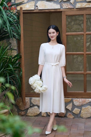 44198W97 - Đầm linen trắng dáng suông bấu ly thân trước