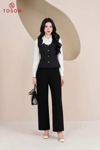 86022B95 - Áo gile cổ U đính cúc trang trí