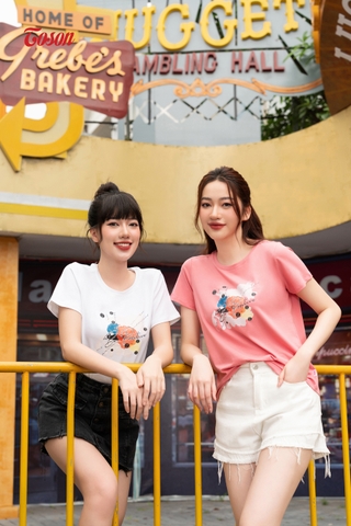 AP026W83 - Áo cotton trắng basic, in hình loang sắc màu.