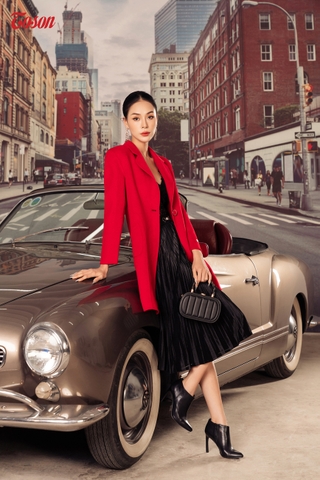 99233D32 - Áo dạ lông cừu đỏ dáng dài, cổ K túi, cửa túi cắt lượn (Limitted)