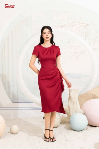 44075D62 - Đầm lụa đỏ dáng suông, tà lệch, bèo xoắn.