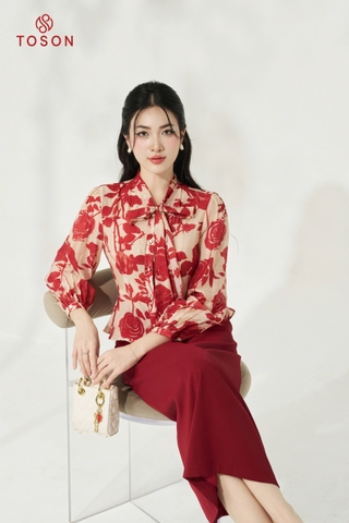 19532H14 - Áo họa tiết hoa đỏ cổ nơ