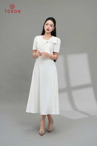 49133W05 - Đầm trắng xòe,cổ đính nơ cách điệu (limitted)