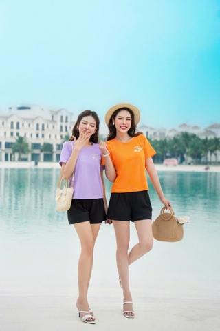 AP356 - Áo cotton croptop ngực in hoa nhỏ