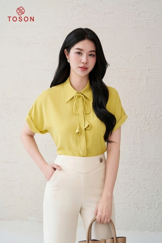14038V95 - Áo lụa vàng cốm cổ buộc nơ hoa